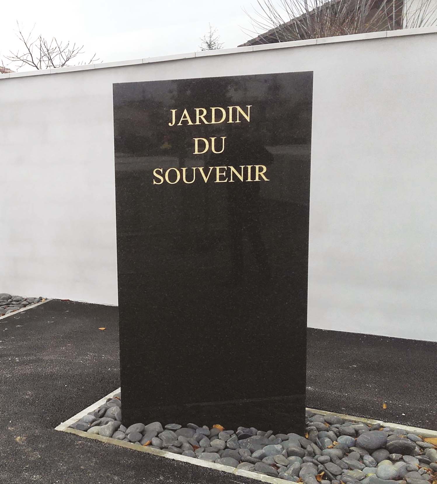 Présenté en Noir Fin